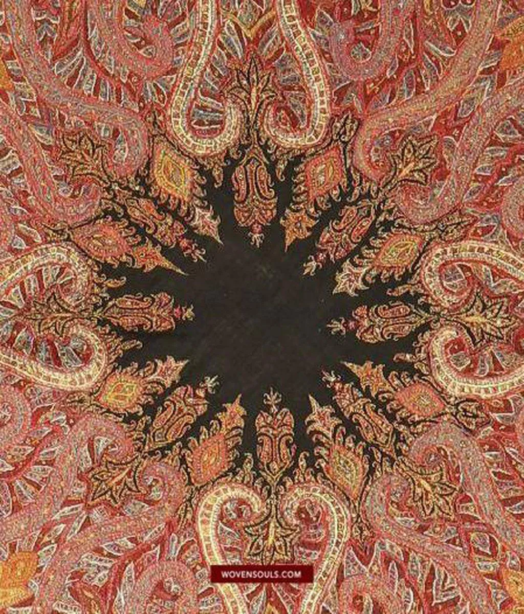 1525 Superb Antique Embroidered Wool Shawl