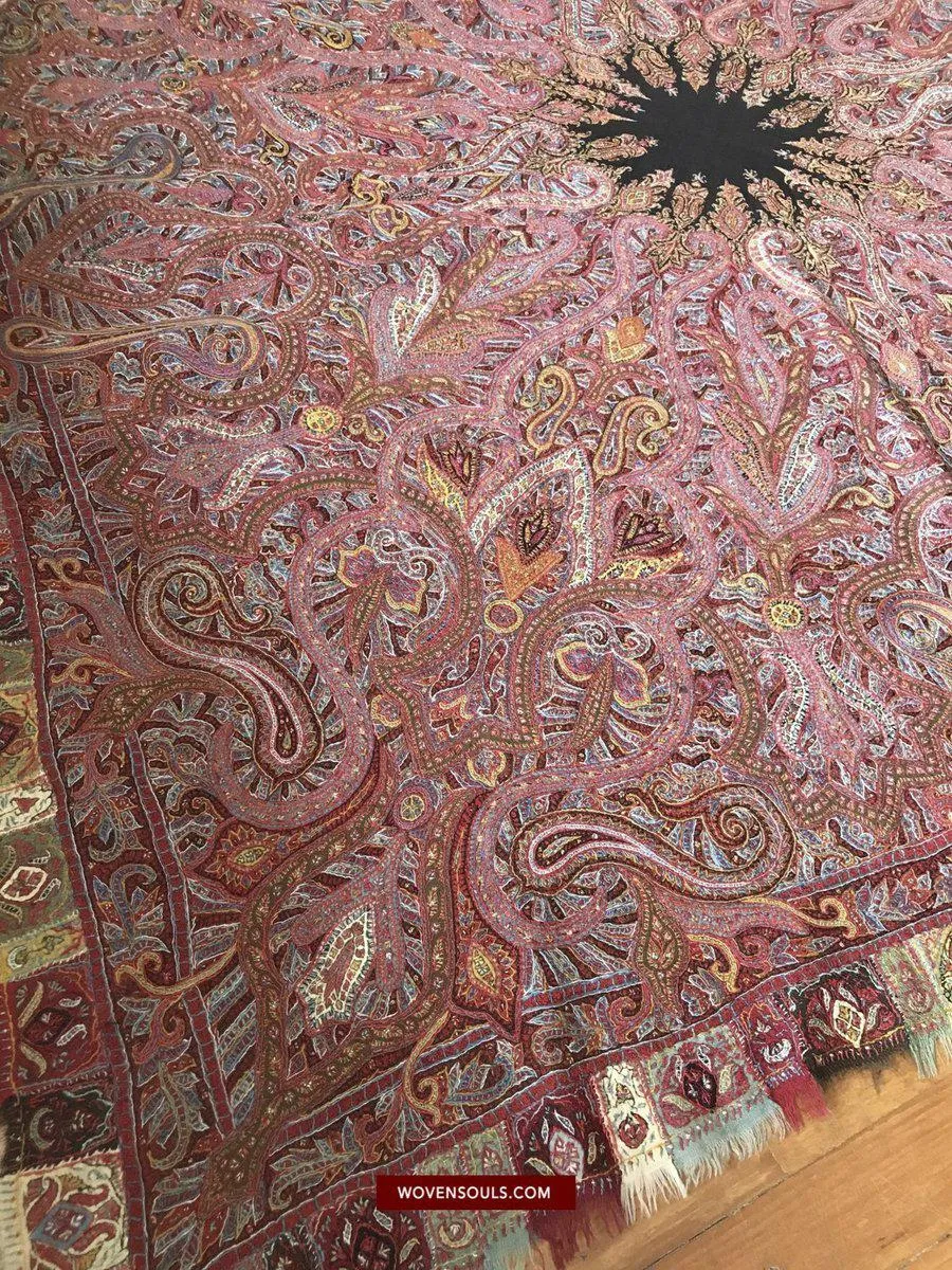 1525 Superb Antique Embroidered Wool Shawl