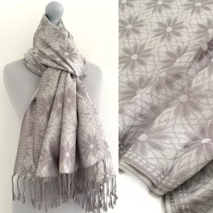 LARGE SILVER FLORAL DAISY PRINT GEOMETRIC REVERSIBLE PASHMINA SHAWL SCARF