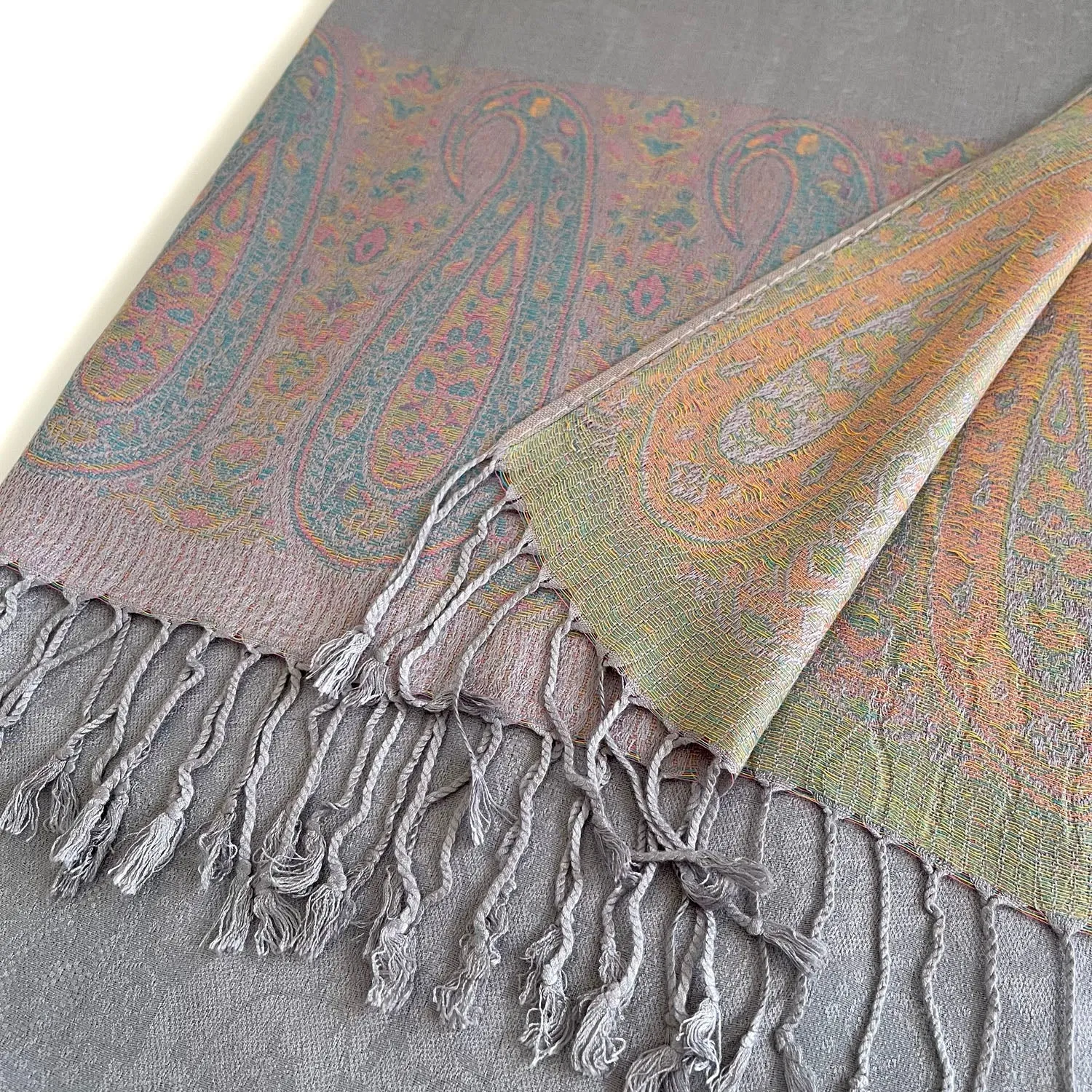 PAISLEY PRINT SILVER LIGHTWEIGHT PASHMINA SHAWL SCARF