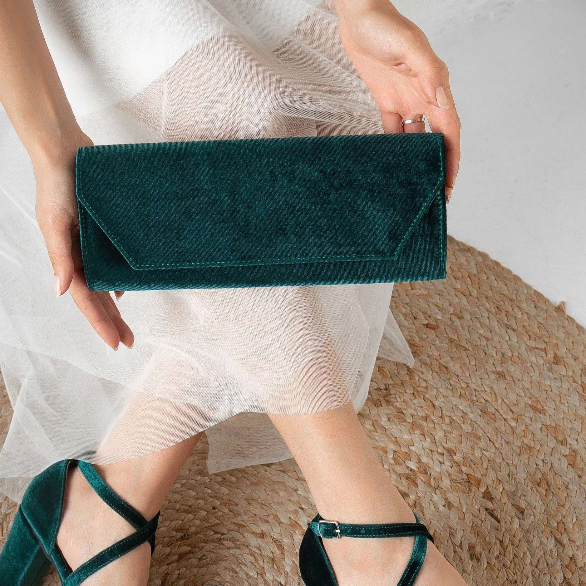 Scarlett - Green Velvet Clutch