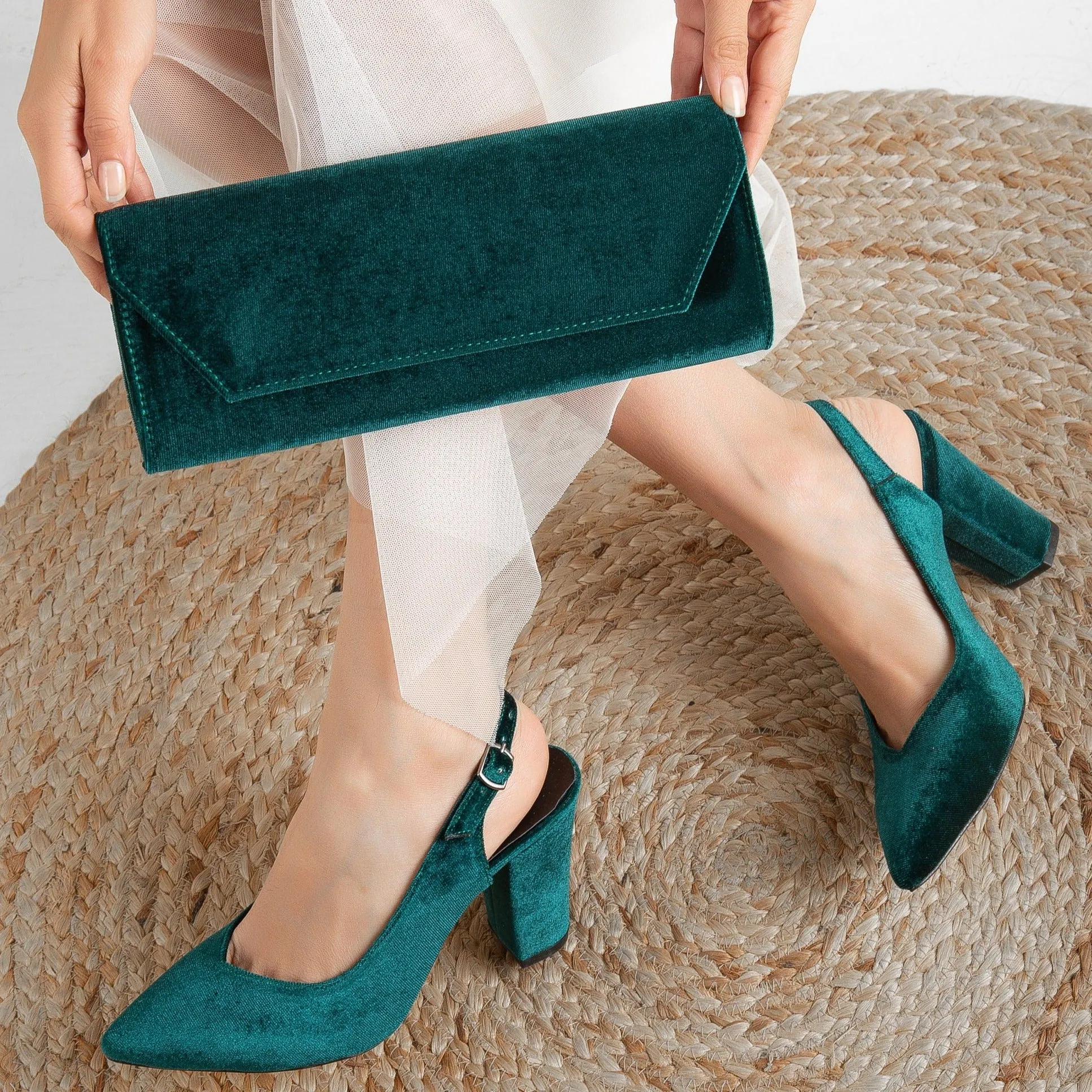 Scarlett - Green Velvet Clutch