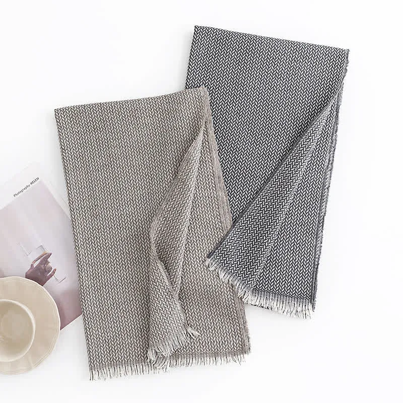 Women's Chunky Simple Herringbone Tassel Scarf